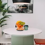 Hanna's With Free Parking Apartamento *
