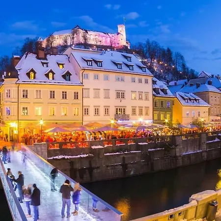 Hanna's With Free Parking Ljubljana