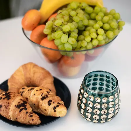 Hanna's With Free Parking Appartamento