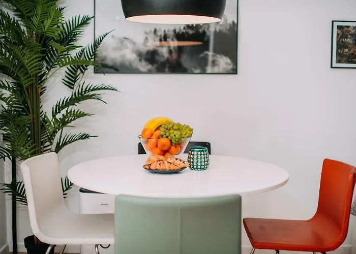 Hanna's With Free Parking Apartament *