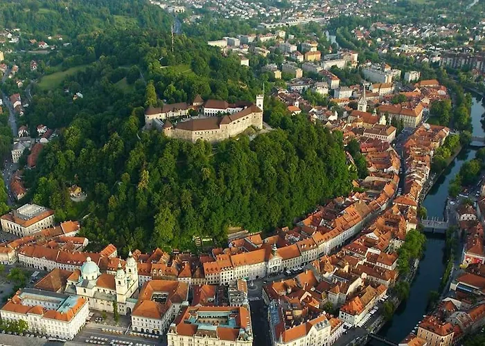 Hanna's With Free Parking 公寓 *